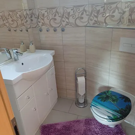 Urlaubsstadt 3&2024 Apartment Waren (Müritz)